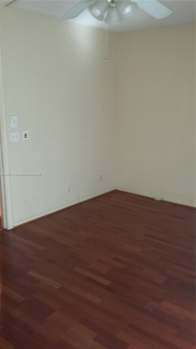 Building Photo - 151 SW 134th Way