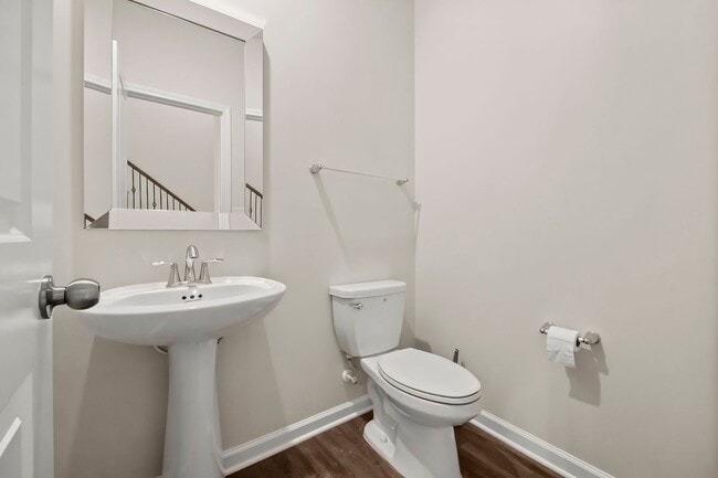 Building Photo - Stunning home in desirable Chateau community