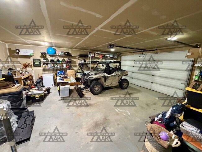 Building Photo - 3BR Home in North Pole | Fenced Yard/Pet Friendly + Garage | Available June 15