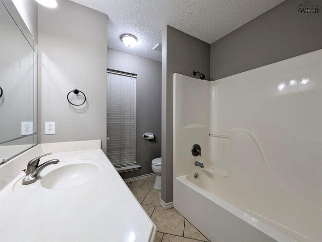 Building Photo - 5509 Long Leaf Dr
