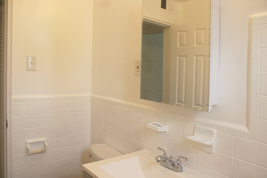 Bathroom - 1243 16th St NE