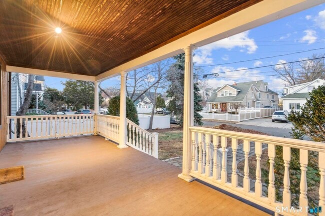 Building Photo - 33 Douglas Ave