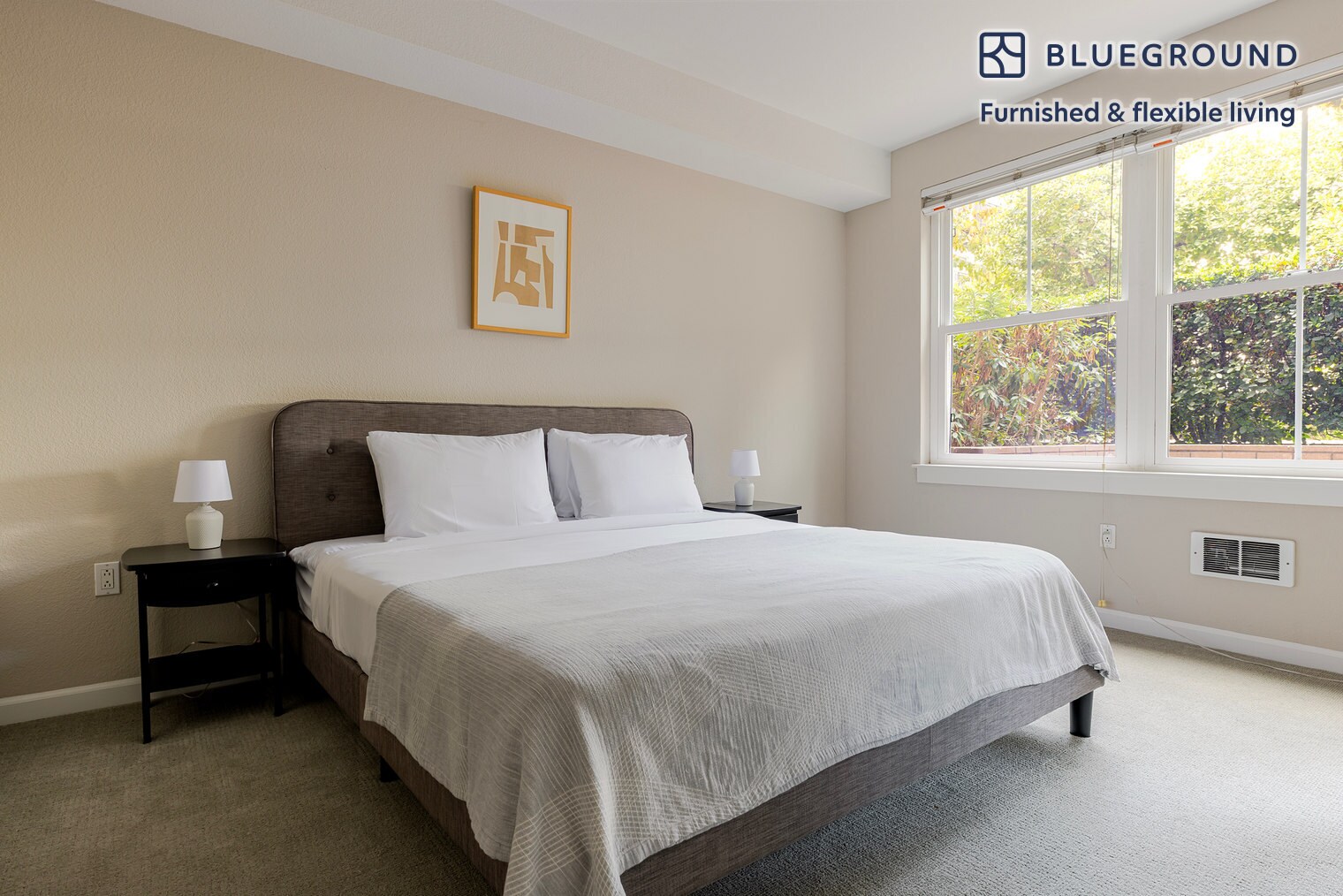 Building Photo - 5684 Bay St