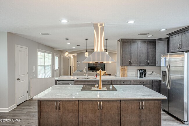 Building Photo - 1112 Colorado Ave