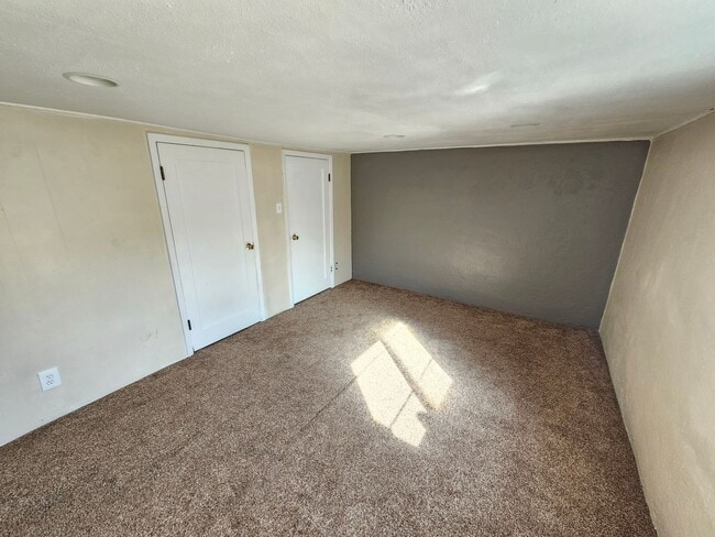 Building Photo - 1510 M Ave