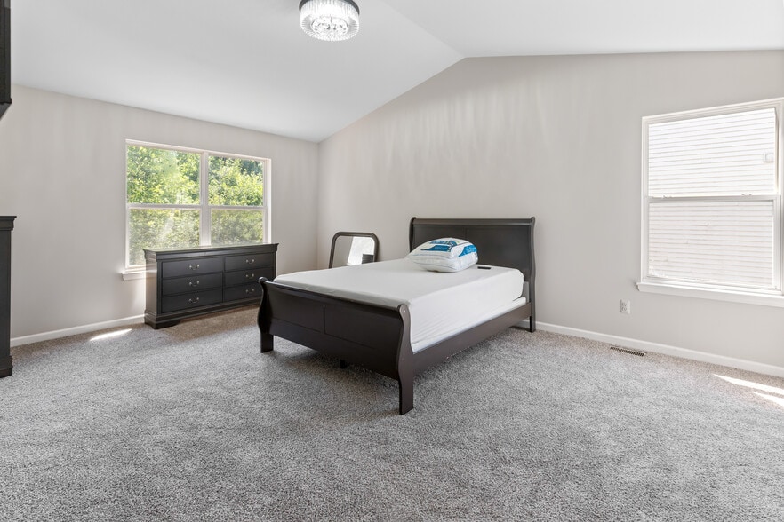 Building Photo - 16409 Eastwind St