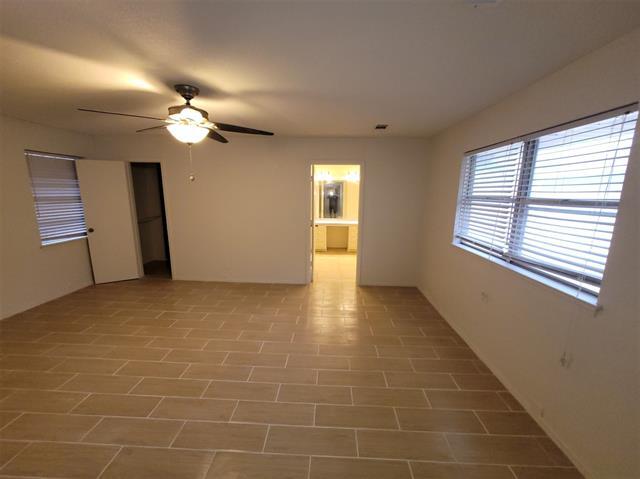 Building Photo - 110 La Fawn Cir