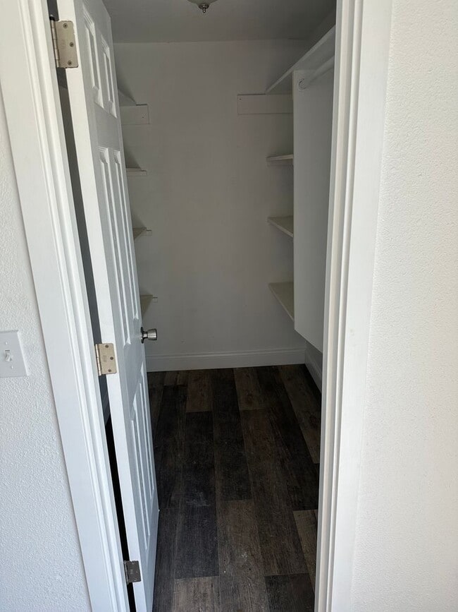 Building Photo - 3-bedroom 2 bath House