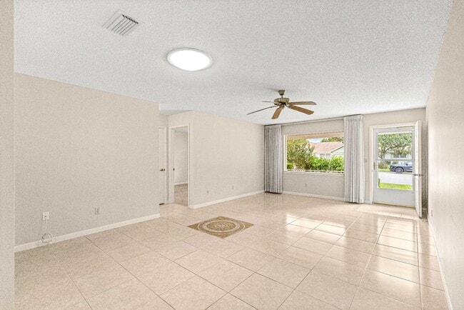 Building Photo - 8665 SW 94th St