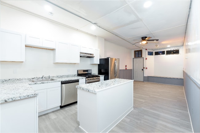Building Photo - 317 Branch Ave