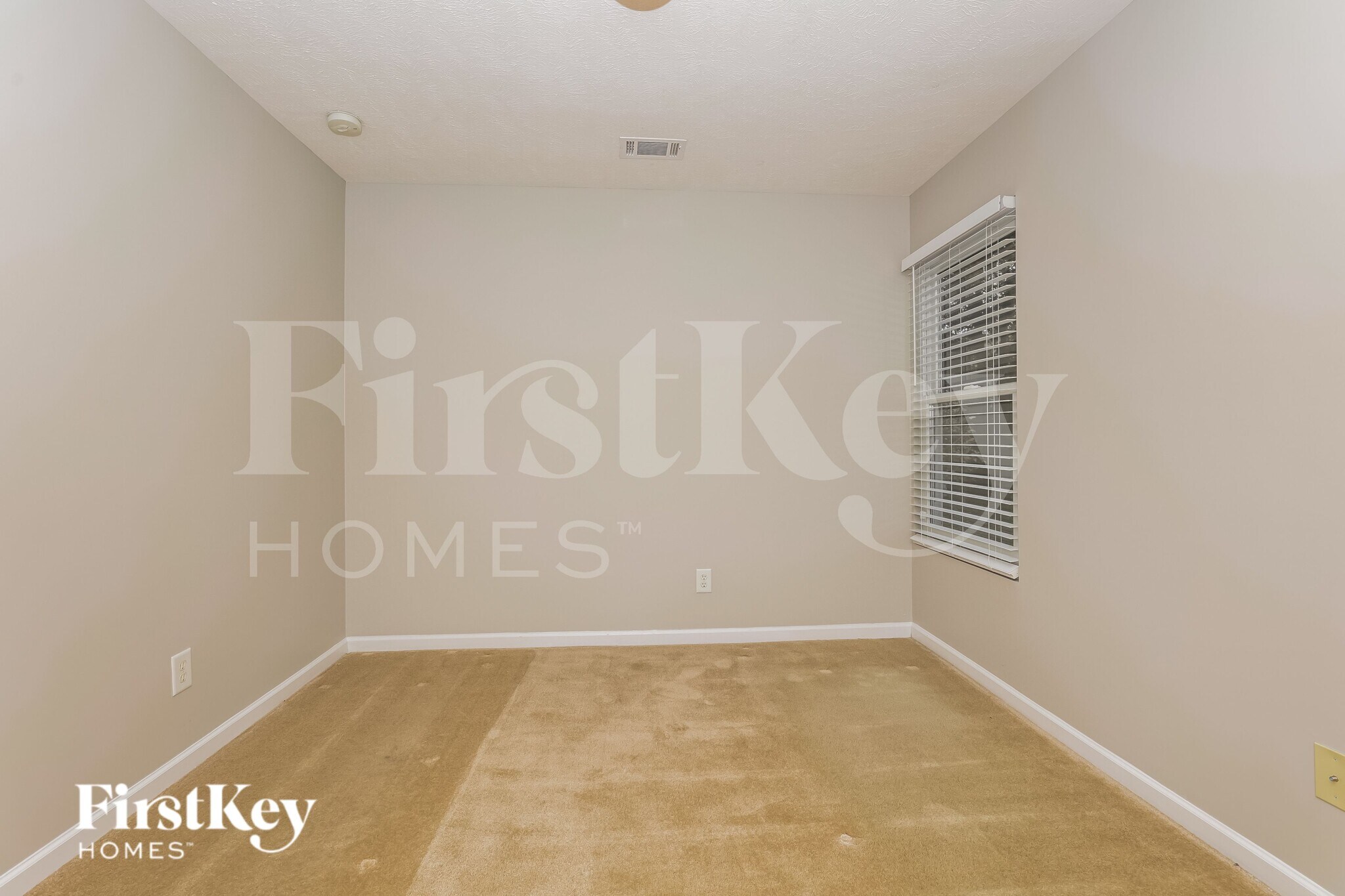 Building Photo - 322 Elderberry Way