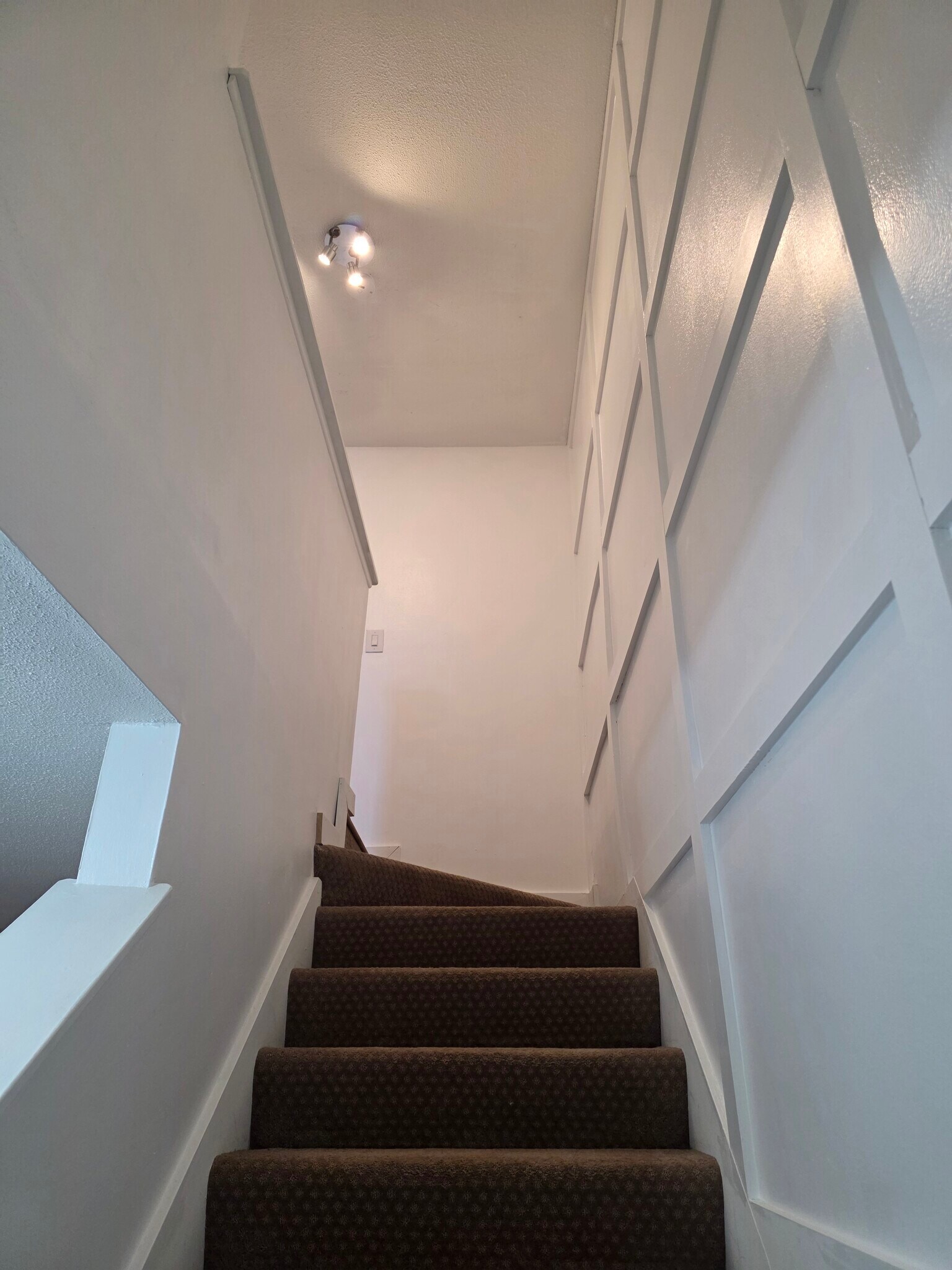 Building Photo - 11260 College Ave