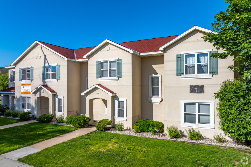 Primary Photo - University Townhomes