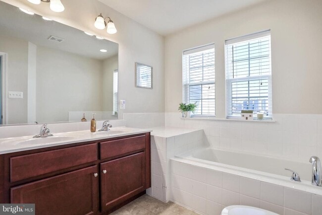 Building Photo - 13126 Nittany Lion Cir