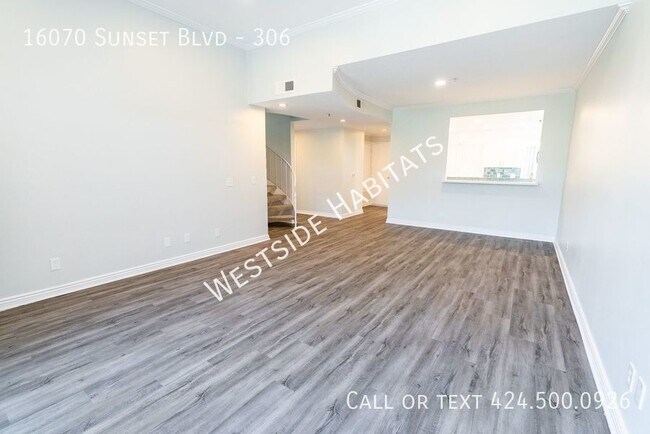 Building Photo - 16070 Sunset Blvd