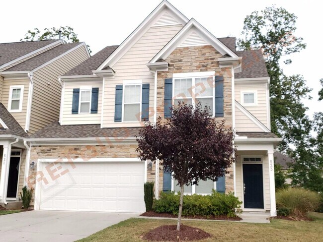 Building Photo - Beautiful 5 Bedroom End Unit Townhouse wit...