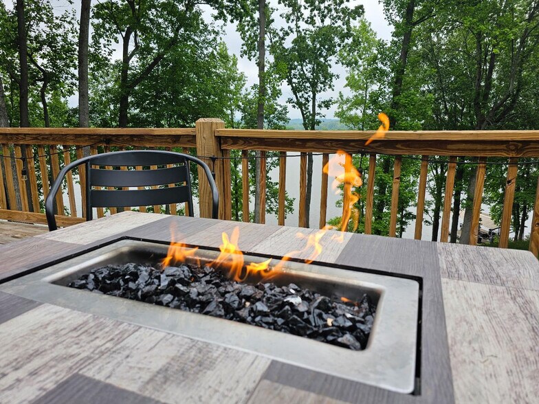 Building Photo - 81 Beech Point Dr