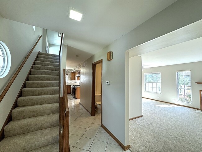 Building Photo - 1604 Estate Cir