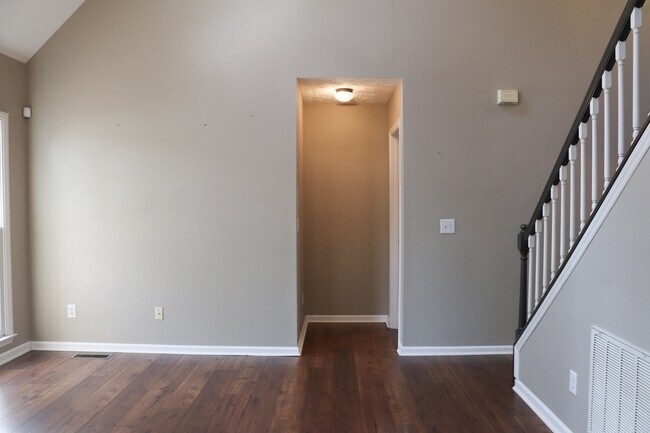 Building Photo - 38 White Heron Ct