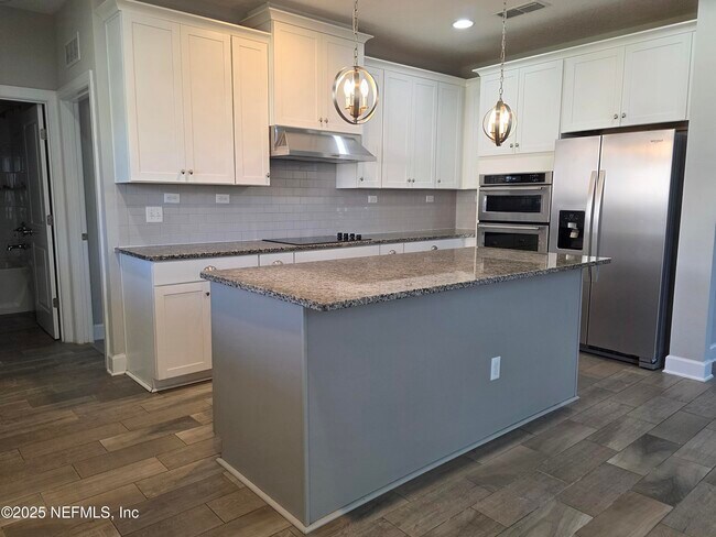 Building Photo - 1494 Shadow Creek Dr