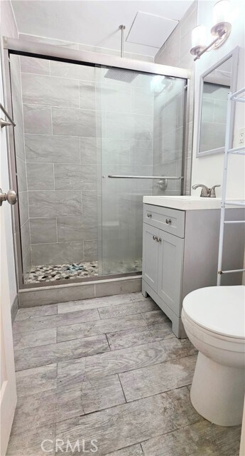 Building Photo - 10527 Western Ave