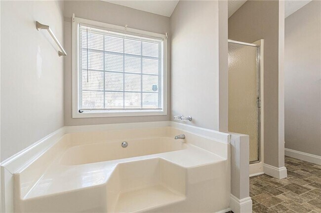 Building Photo - 3195 Jorden Crest Ct NW