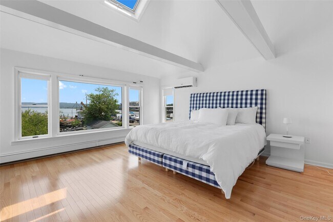 Building Photo - 595 Piermont Ave