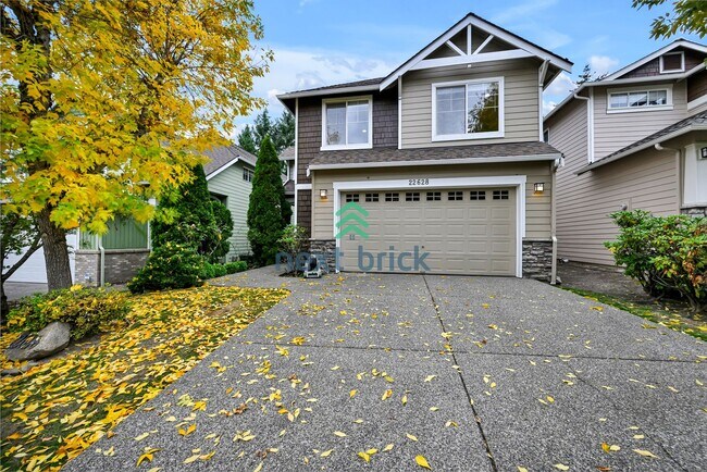 Primary Photo - 4 Bed 2.5 Bath Single-family House Availab...