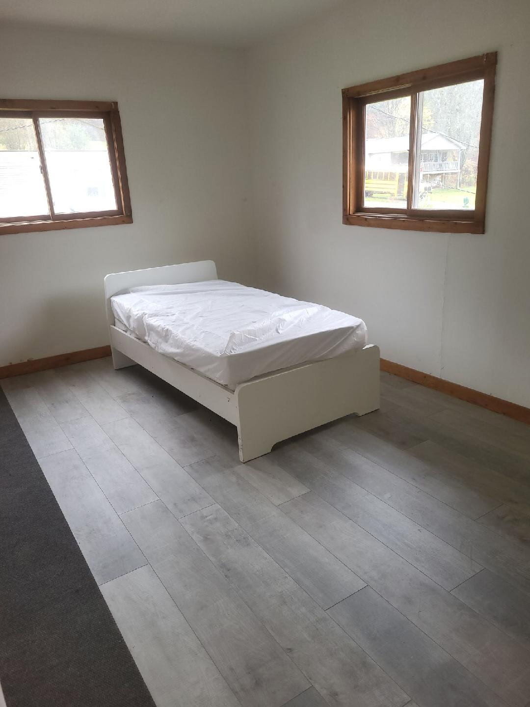 Bedroom 2 - 11129 US-62