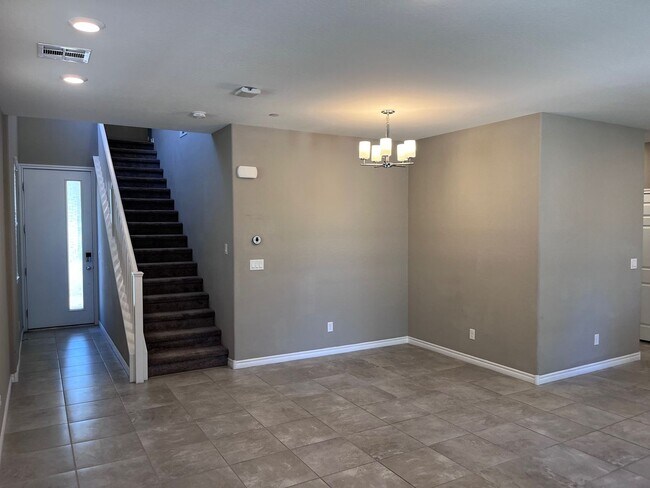 Building Photo - 3 Bedroom Single Family home - Gated community