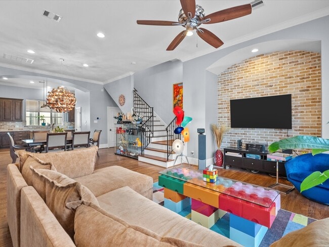 Building Photo - 1616 Rosewood St