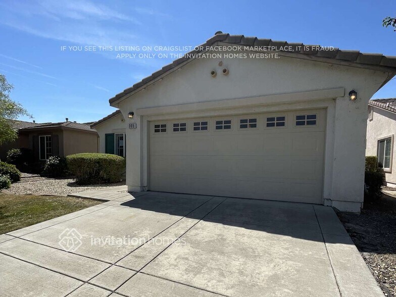 Building Photo - 395 Atlantic Dr