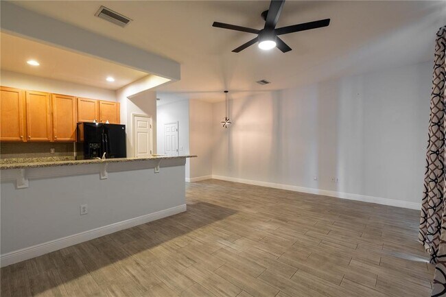 Building Photo - 4631 69th Pl N