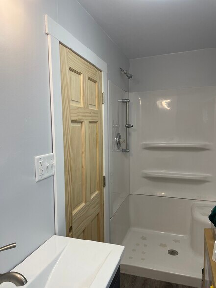 Bathroom- shower/no tub - 220 S 61st Ave W