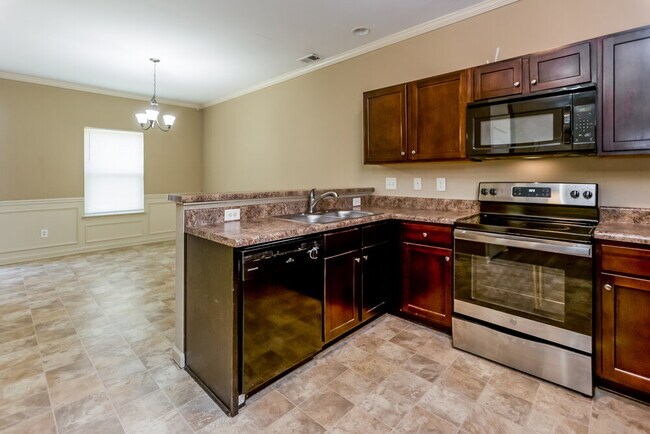 Building Photo - 71 Hamil Ct NW