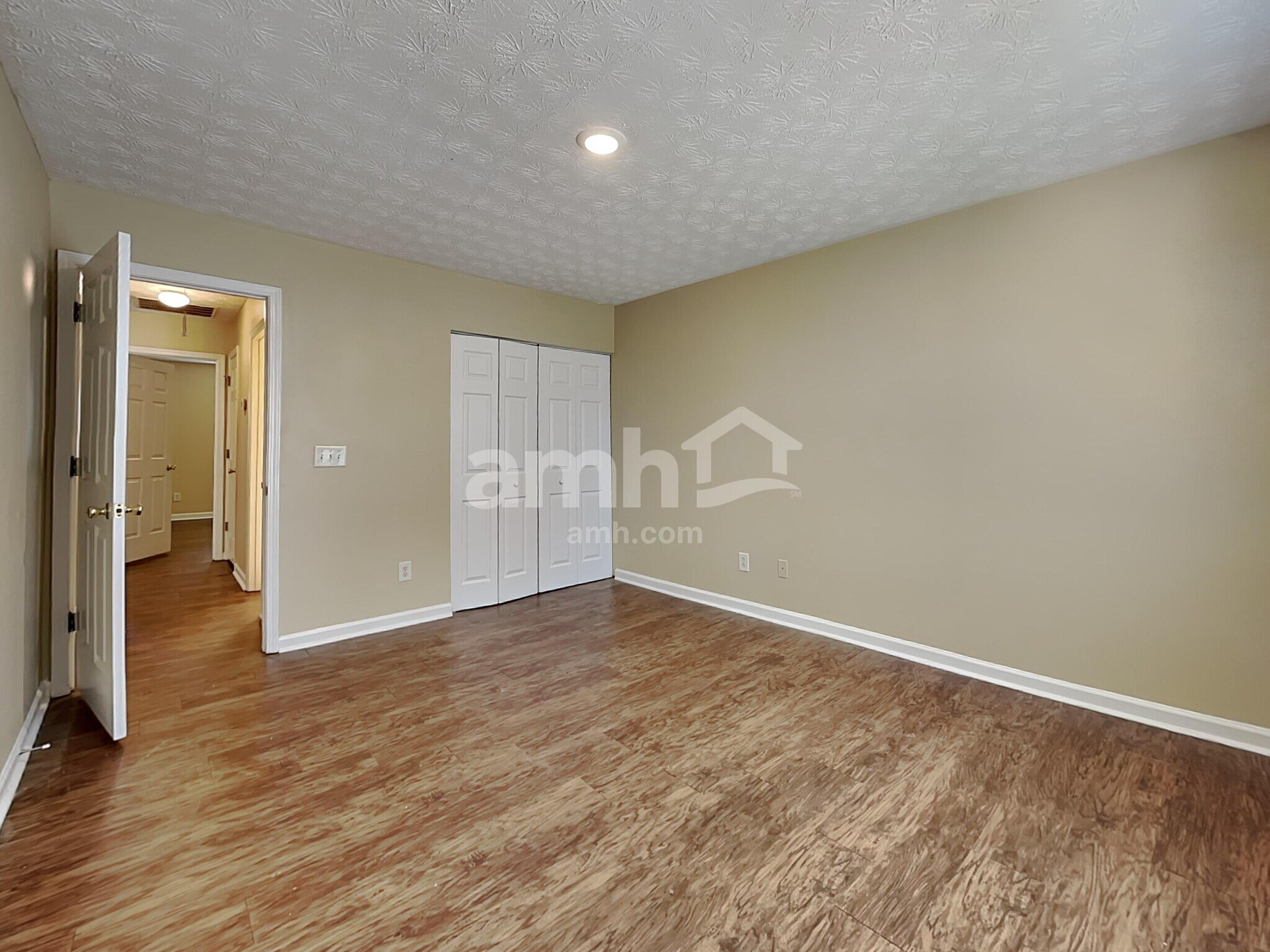 Building Photo - 3211 Deer Valley Dr NW