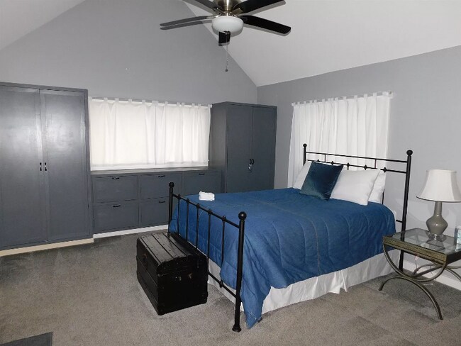 Building Photo - 46 Kingsley Ave