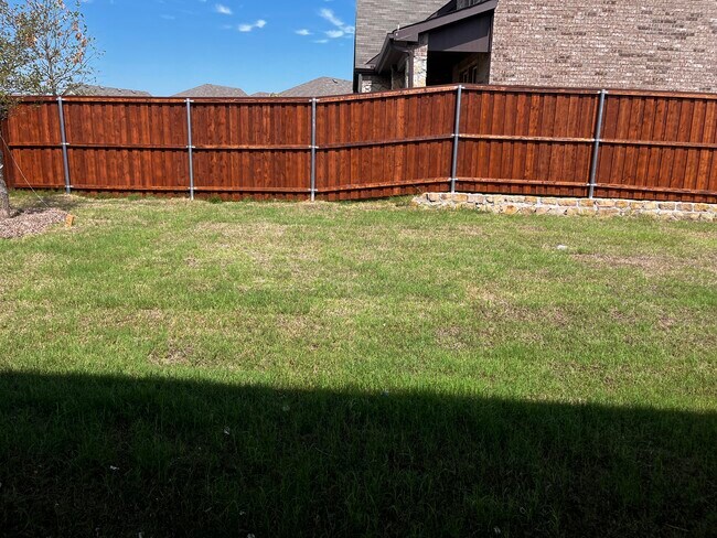 Building Photo - 13045 Dawson Dr