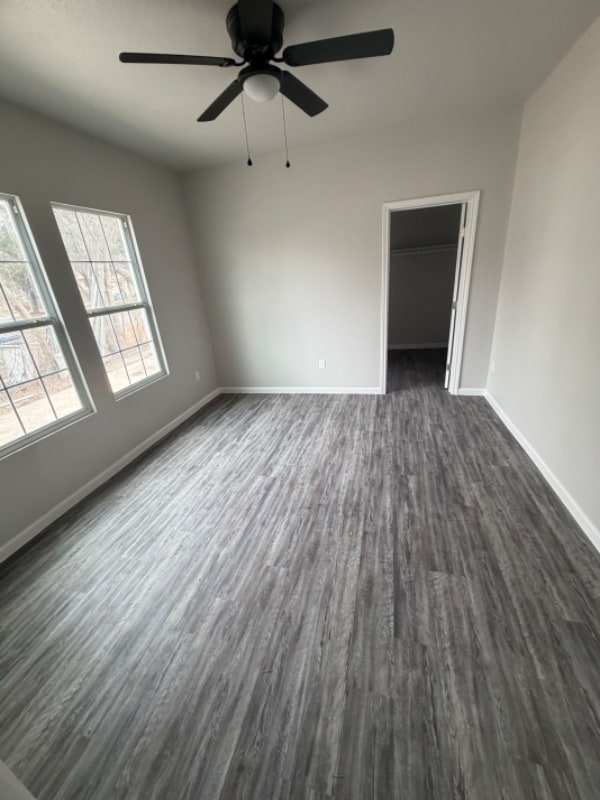 Building Photo - 1623 W Ashby Pl