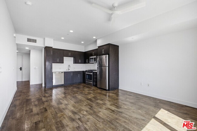 Building Photo - 10601 Washington Blvd