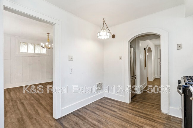 Building Photo - 134 Groveland St