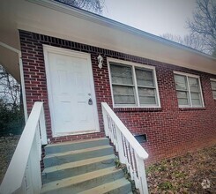 Building Photo - 2 Bedroom/1 Bathroom - Forest Park, GA