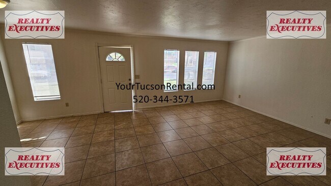 Building Photo - Tanque Verde & Kolb Rd area. 2 bedroom 1 b...