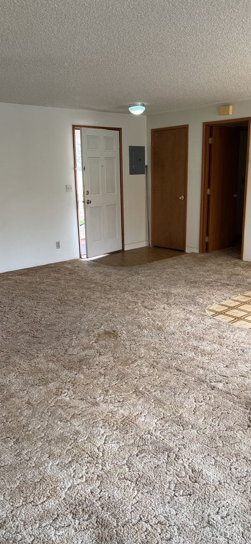 Building Photo - 2187-2189 NW North Hill Dr