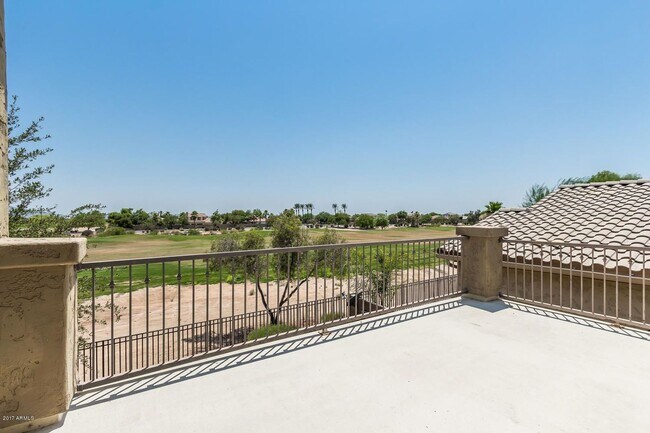 Building Photo - Beautiful Palm Valley Golf Course Home with Casita