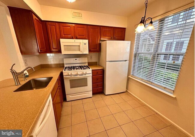 Building Photo - 507A Ralston Dr