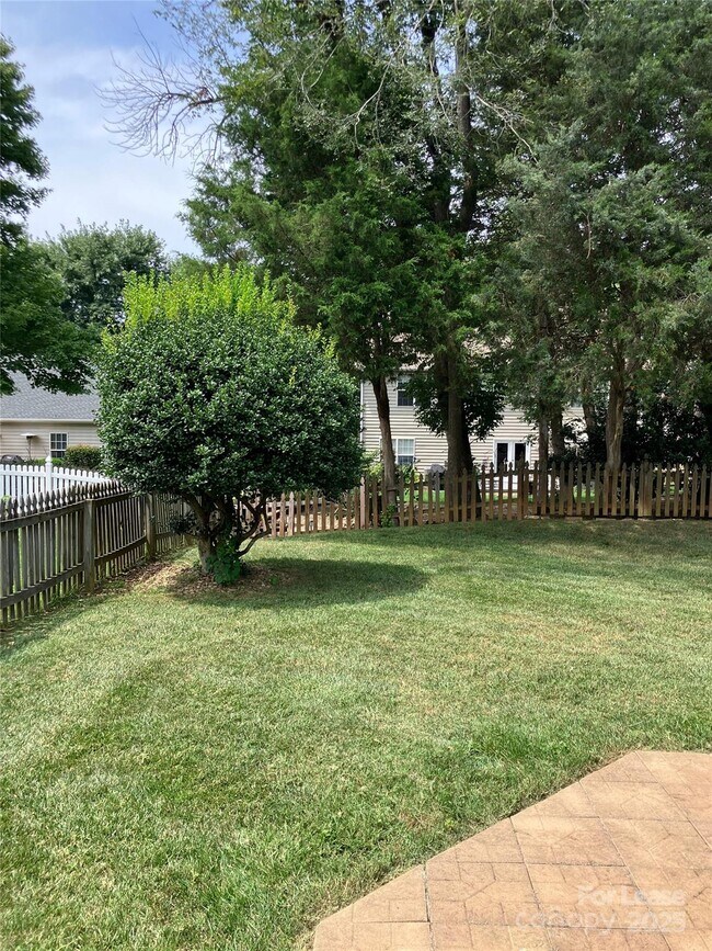 Building Photo - 12503 Twelvetrees Ln