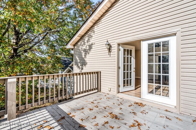 Building Photo - 614 E Brandeis Ave