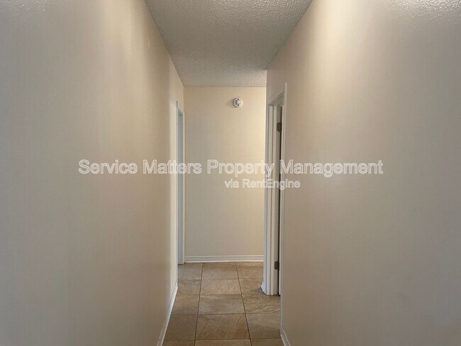 Building Photo - 6274 Robinhood Rd