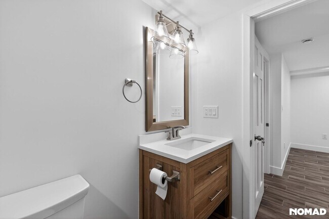 Building Photo - 912 N Clarkson St